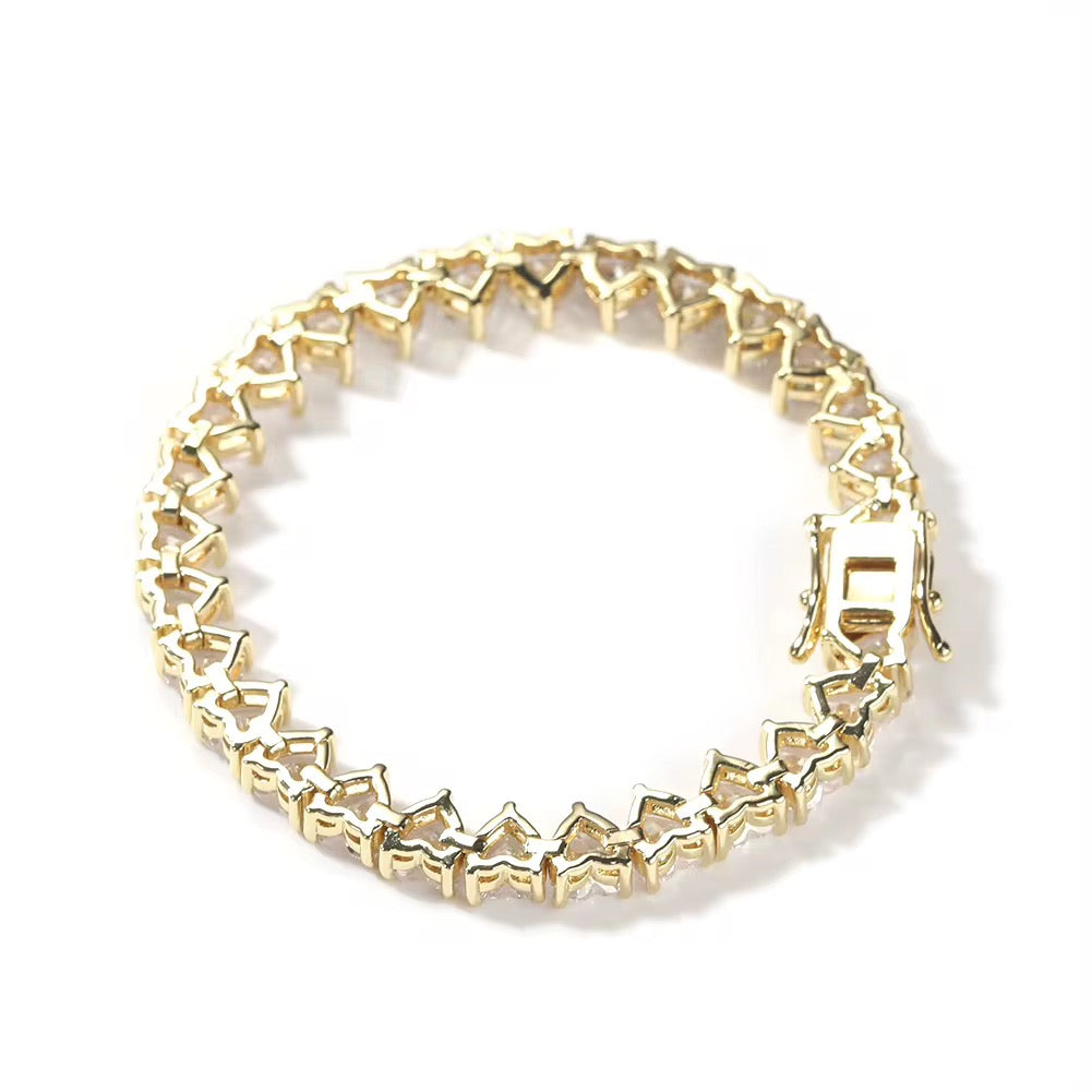 The Kaia Heart Bracelet