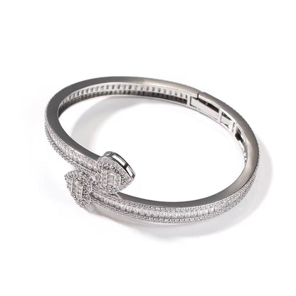 The Noelle Bangle